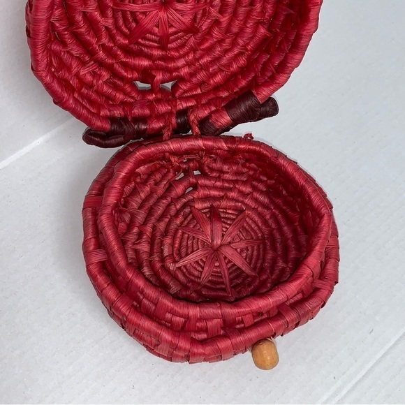 Red Apple Small Braided Clutch Box 6" X 6" X 3" - Picture 6 of 6